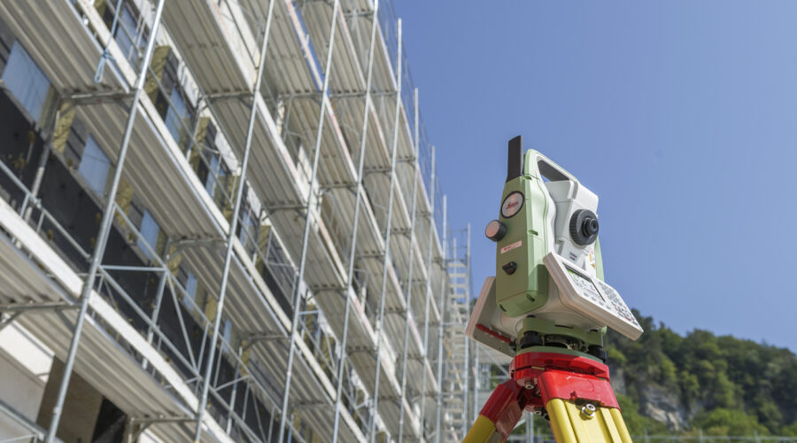 Leica TS07 21 Construction site 72dpi RGB
