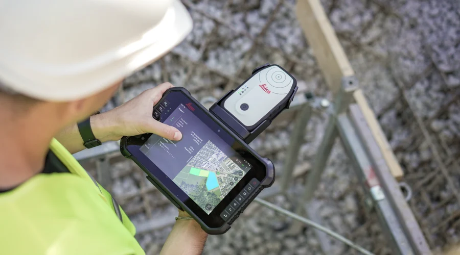Leica CSX8 Rugged Tablet Data Collection