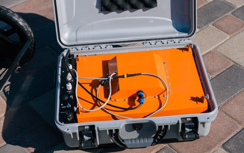 SPH_Engineering-Zond_Aero_500NG-GPR_in_box_connected_to_battery_and_WiFi_router