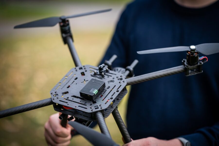 Sistema Remote ID Dronetag Mini para dron