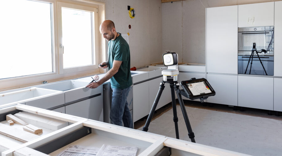 Leica_iCON_iCS50_carbon_tripod_tablet_vpen_kitchen_2