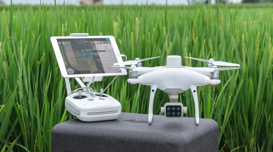 Dron DJI Phantom para agricultura en alquiler