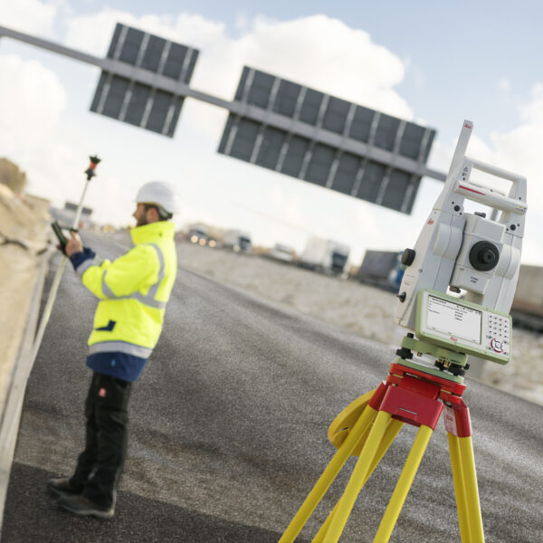 Leica TS13 Highway Measure robotic 3 150dpi RGB