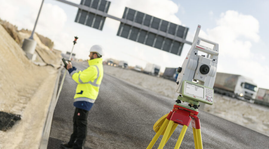 Leica TS13 Highway Measure robotic 3 150dpi RGB