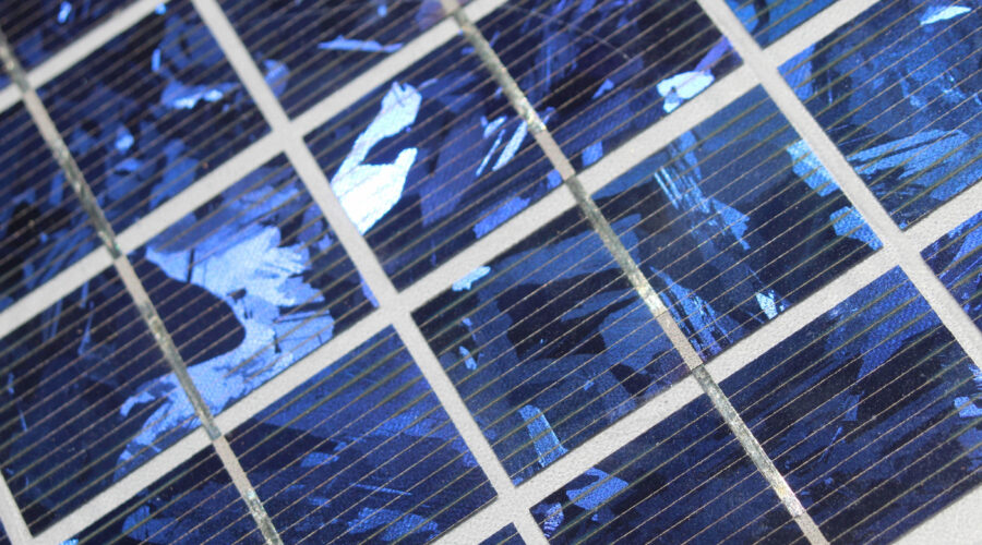 Planta fotovoltaica dañada