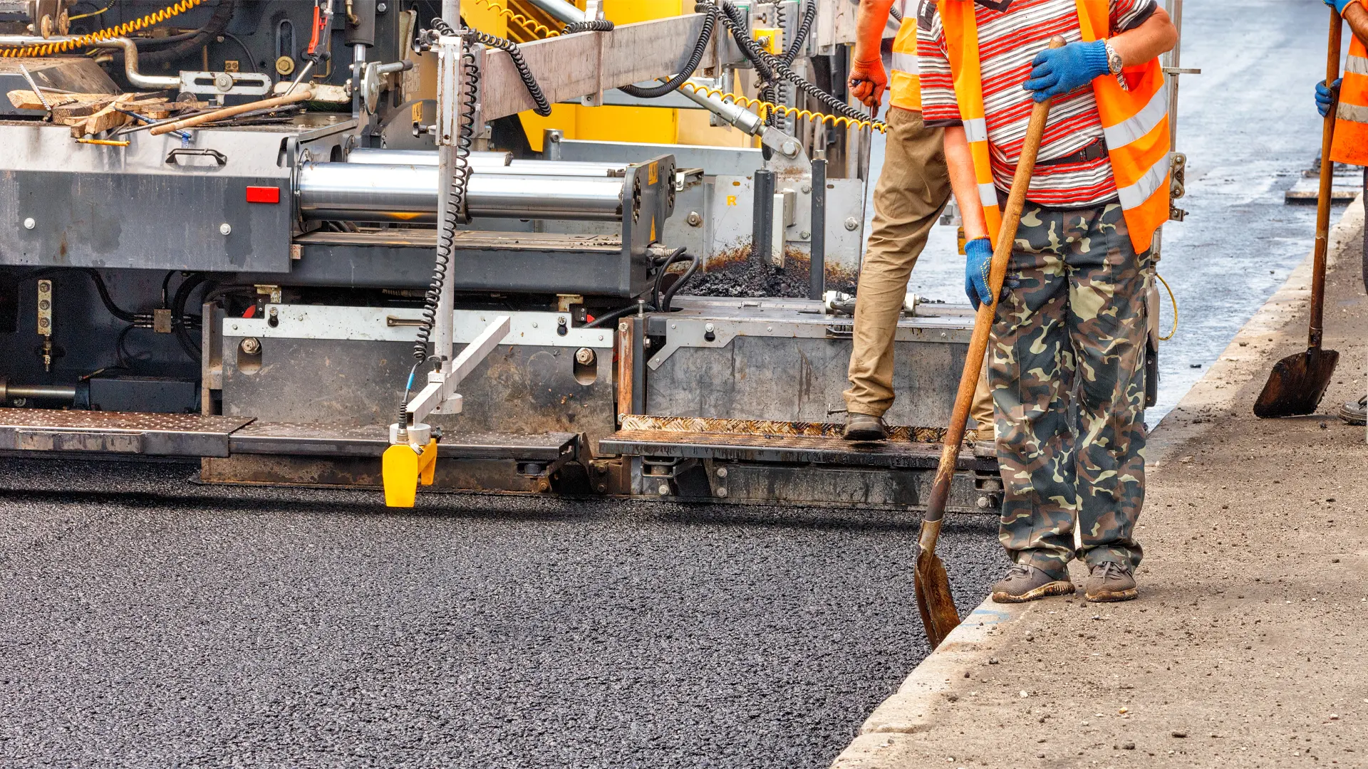 Pavimentación industria AEC