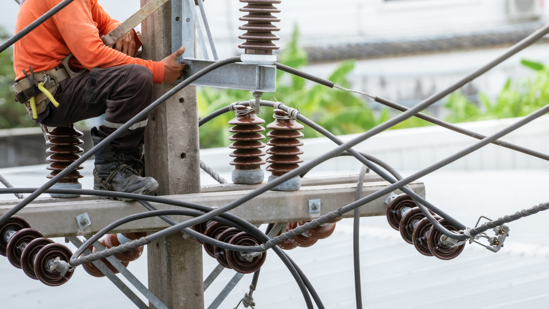 INSPECTOR DE TORRES ELECTRICAS