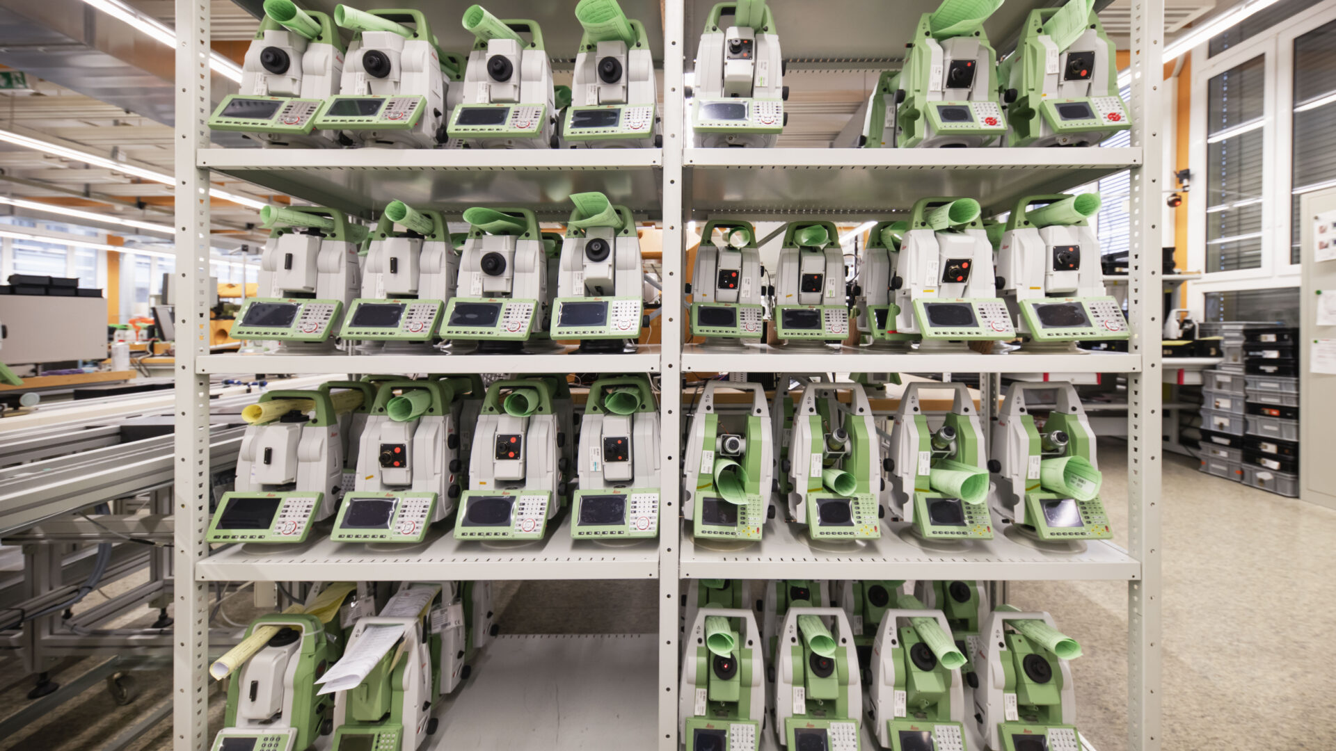 ESTACIONES TOTALES LEICA REPARADAS