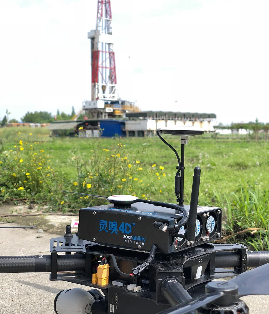 Integração do sistema de detecção multigás Sniffer4D no DJI M100.