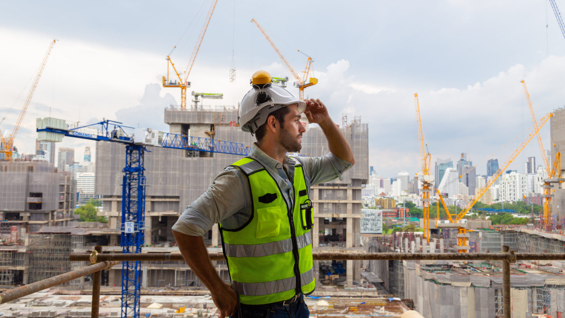 A supervisão do andamento da sua obra continua sendo um caos