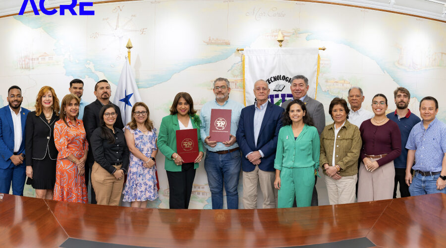 ACRE y la UTP consolidan alianza tecnológica para impulsar el proyecto Smart Campus en Panamá